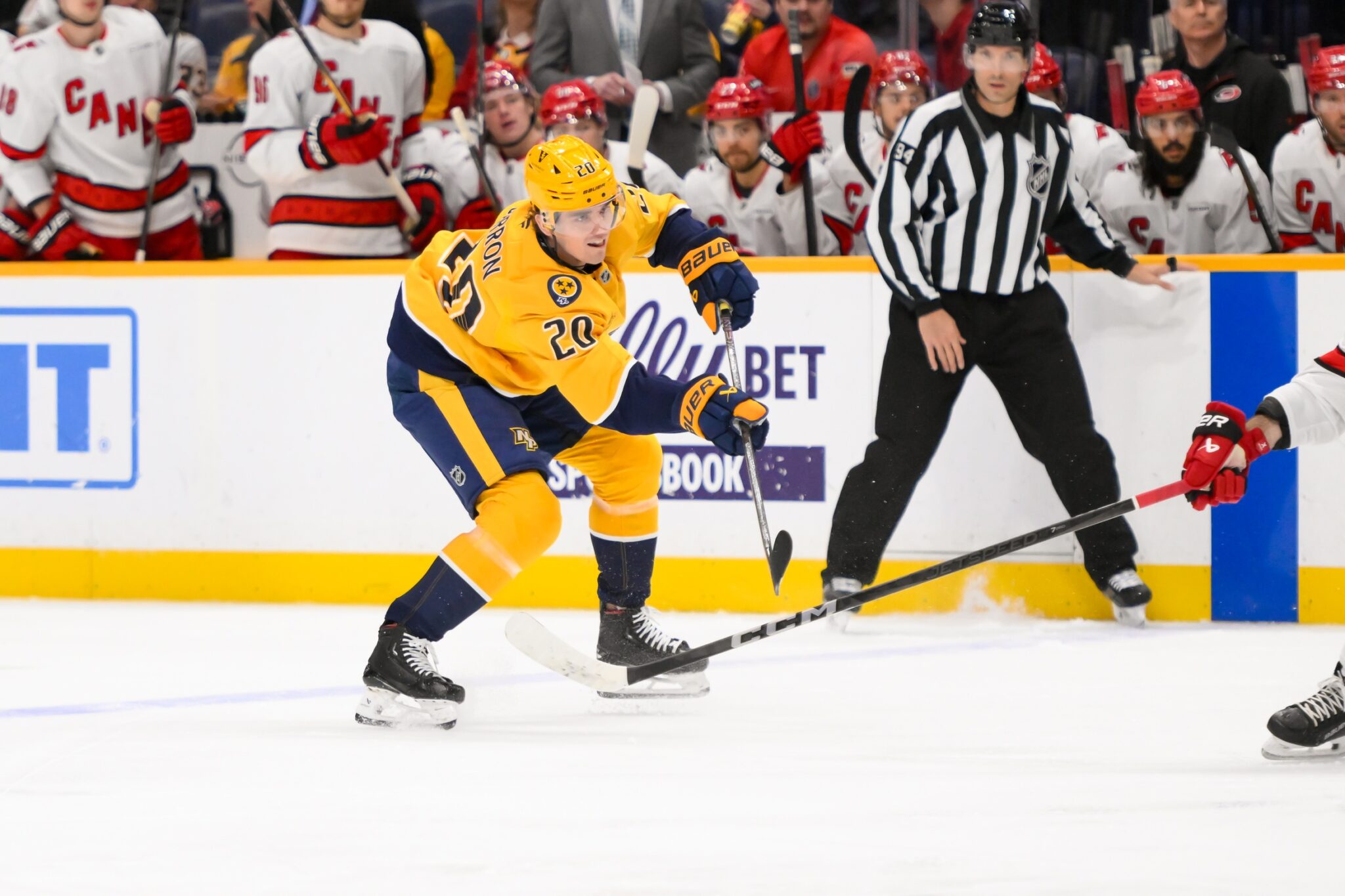 Rien ne va pour Justin Barron à Nashville La Poche Bleue